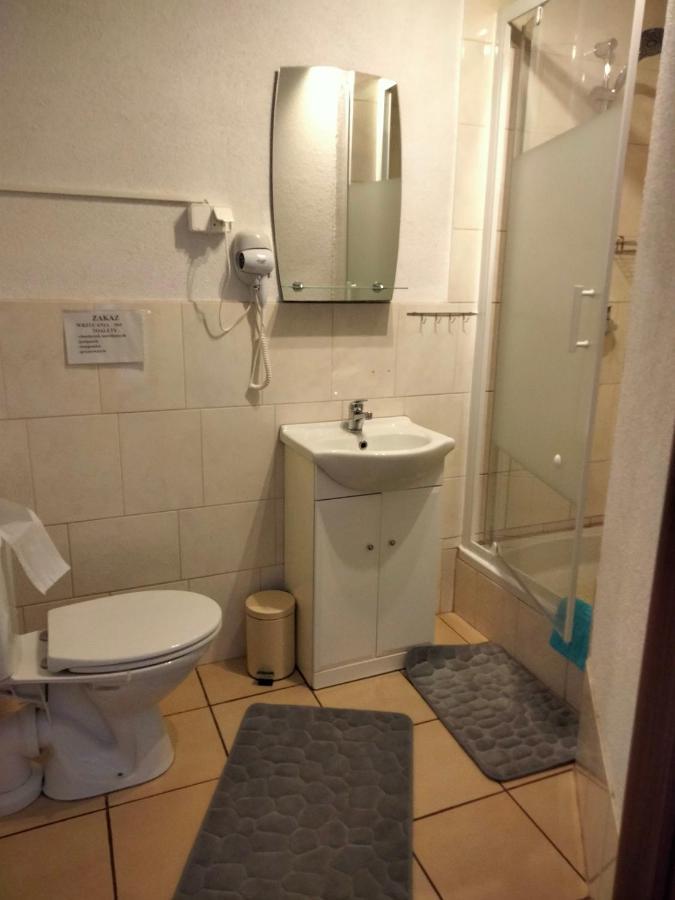 Pod Piramida Villa Ługniany Buitenkant foto