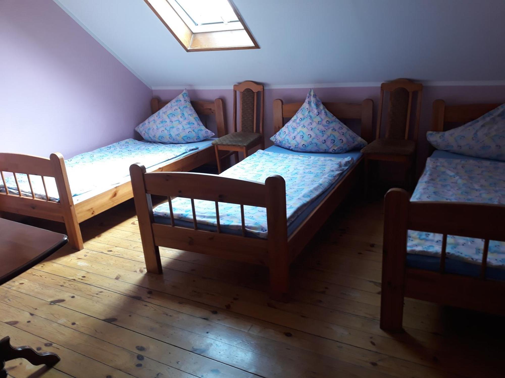 Pod Piramida Villa Ługniany Buitenkant foto