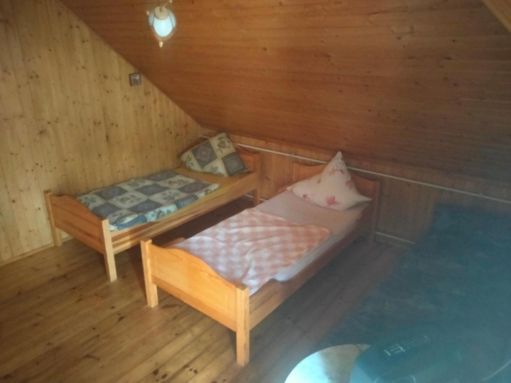 Pod Piramida Villa Ługniany Kamer foto