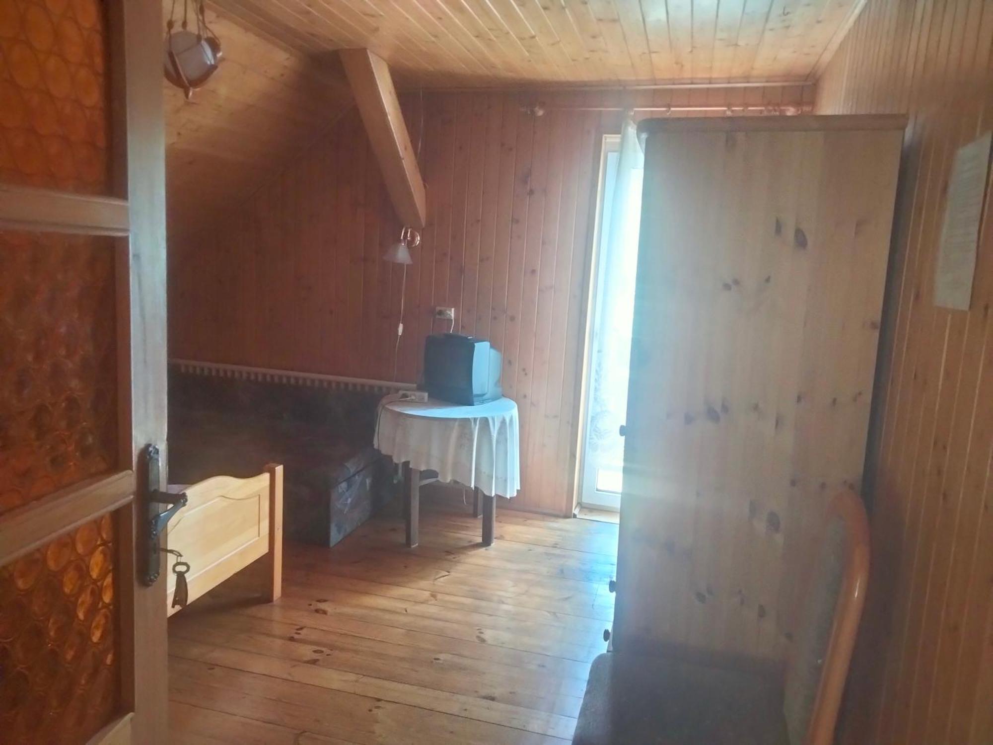 Pod Piramida Villa Ługniany Kamer foto