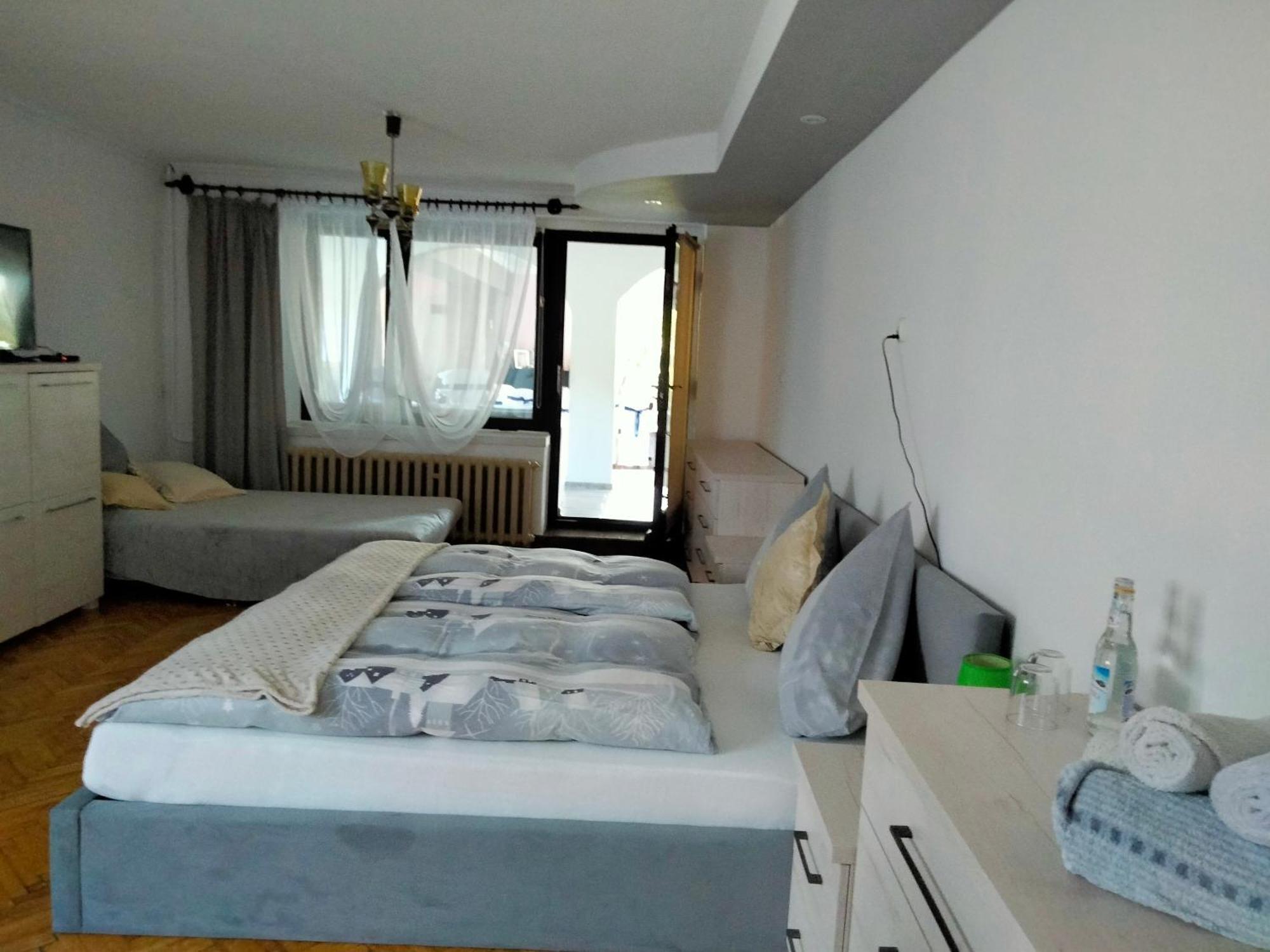Pod Piramida Villa Ługniany Kamer foto