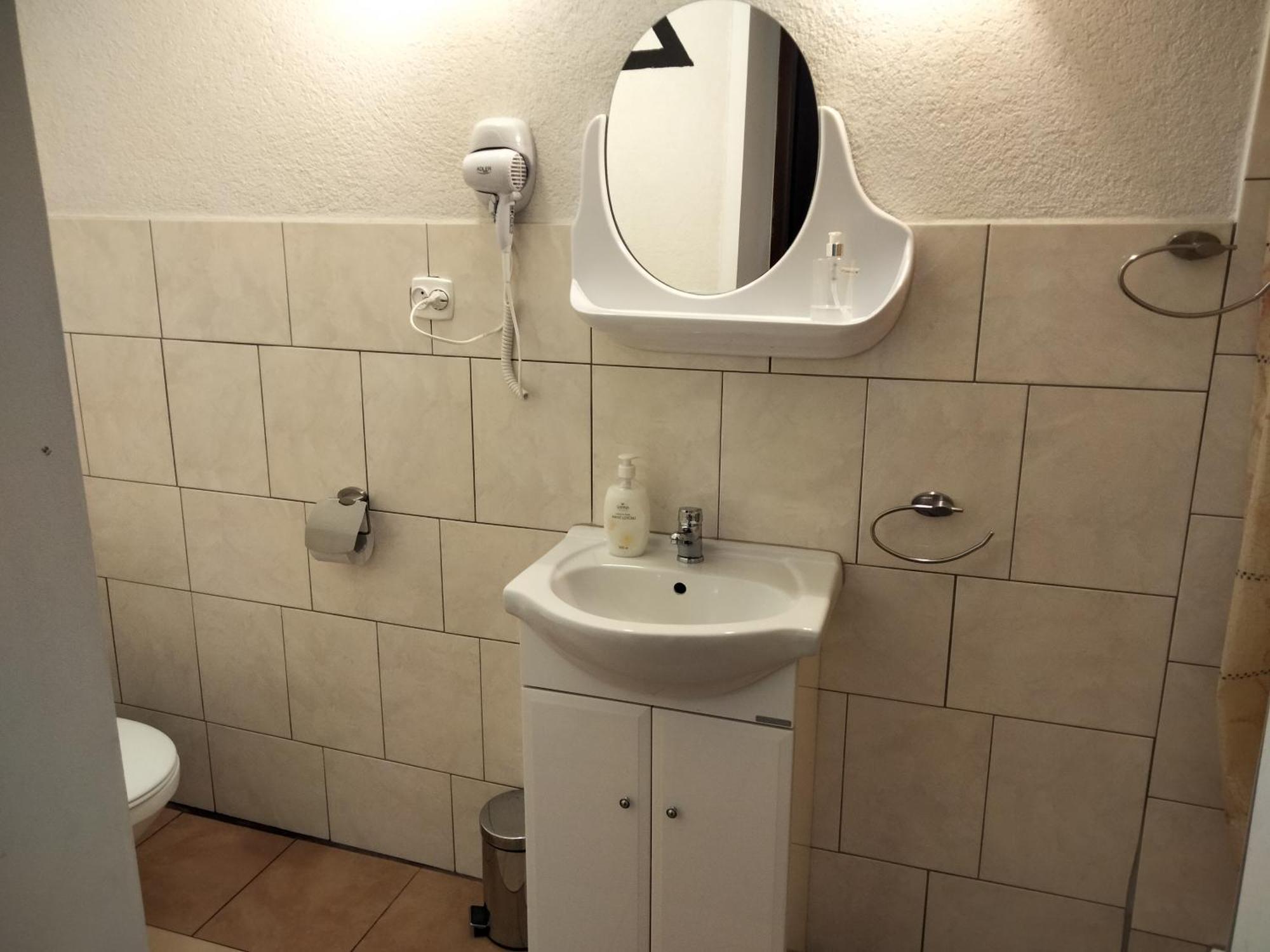 Pod Piramida Villa Ługniany Kamer foto